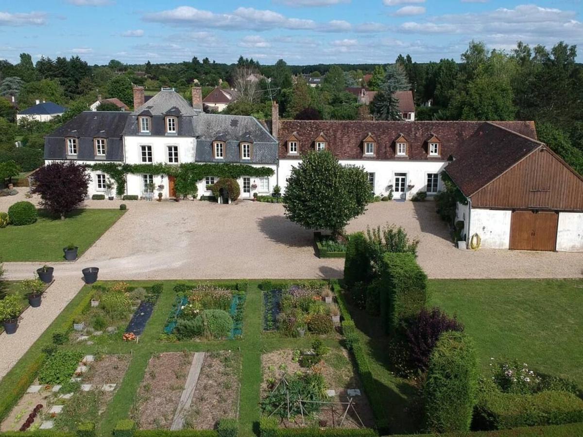 Maison De Famille Pres De Montargis - Elegance Et Confort En Foret - Fr-1-590-354 Paucourt ภายนอก รูปภาพ